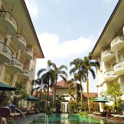 Menelisik Anggunnya The Phoenix Hotel Yogyakarta