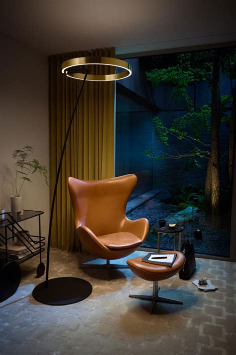 Via gestensteuerung oder occhio air lässt sich das licht stufenlos von einer seite auf die andere bewegen. Mito Raggio von Occhio | Cramer Möbel Design