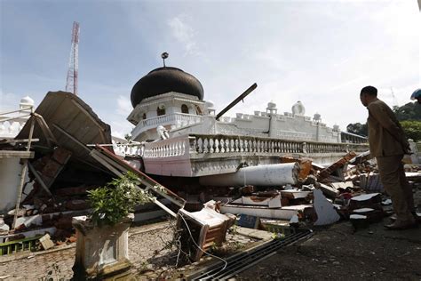 Tsunami Gelombang Pasang Gempa Bumi Dan Tsunami Aceh My Xxx Hot Girl