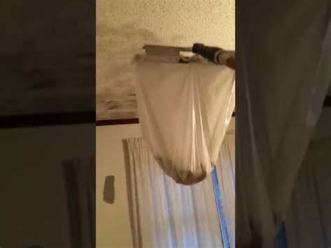 But how can you quickly and safely cover a popcorn ceiling without spending a small fortune on messy and dangerous scraping? HOMAX Popcorn Ceiling Scraper - YouTube