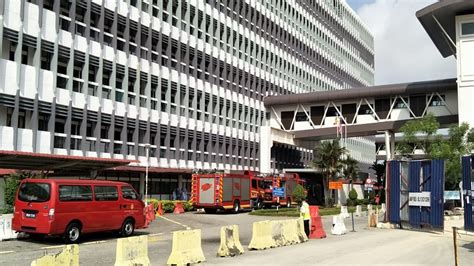 Lot kedai 1, kantin htar hospital tengku ampuan rahimah, 41200, 41200 klang, selangor, malaysia. Klang hospital confirms 50 staff down with Covid-19 ...
