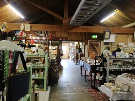 見応えのあるイーリーのアンティークショップ Waterside Antiques Centre 地球の歩き方