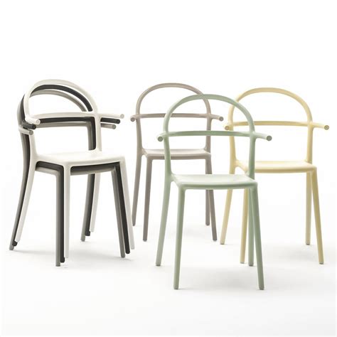 Buy designer chairs in a variety of styles at ambientedirect. Generic C Chair by Kartell | Connox