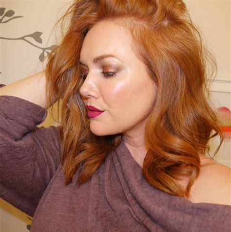 What Color Lipstick Is Best For Redheads