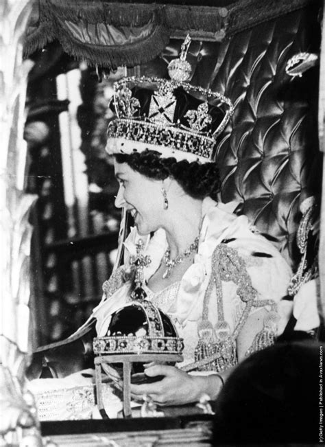 In Profile Queen Elizabeth Ii