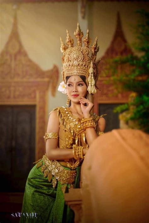 Cambodian Dress Cambodian Art Angkor Wat Naga Prince And Princess Thailand Ancient