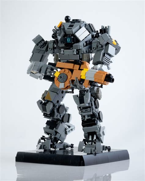 Custom Titanfall Lego Is Great Lego Lego Titanfall Lego Mecha