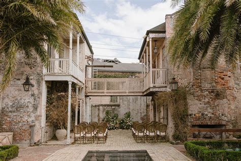 Best Outdoor New Orleans Wedding Venues According To A Wedding
