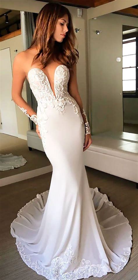 21 Unforgettable Sheath Wedding Dresses For Ideal Celebration 2820744 Weddbook