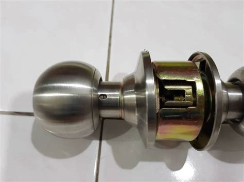 Cara buka tombol pintu kereta. Cara, Teknik dan Tutorial Pemasangan Membuka dan Menukar ...
