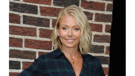 Kelly Ripa Knew Shed Marry Her Husband Before Theyd Even Met 8days