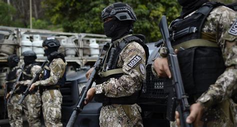 9 corrupción, crímenes de lesa humanidad y violaciones al derecho internacional humanitario. Venezuela | Apure: Mueren cuatro militares venezolanos en ...