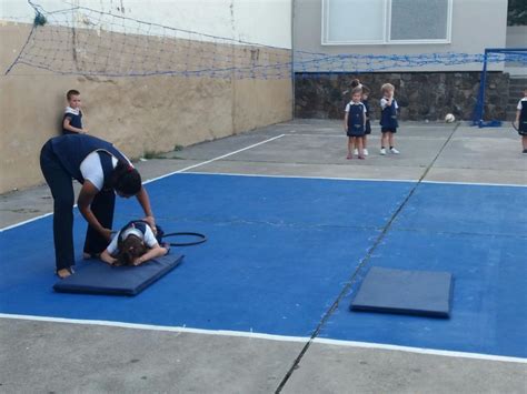Nuevos y divertidos juegos tradicionales para el patio del cole. JUEGOS EN EL PATIO NIVEL 4 | Salesianos Salto