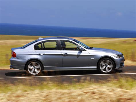 Detailed specs and features for the 2020 bmw 3 series including dimensions, horsepower, engine, capacity, fuel economy, transmission, engine type, cylinders, drivetrain and more. BMW 3 Series (E90) specs & photos - 2008, 2009, 2010, 2011 ...