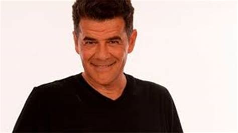 Artista, conductor y emprendedor,embajador de unicef mis proyectos www.tomaconciencia.com.ar sumate!! Julián Weich regresa a la tele abierta - laubfal