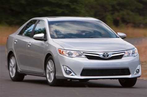 Used 2013 Toyota Camry For Sale Pricing And Features Edmunds