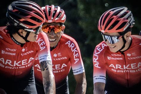 El giro de italia arranca este sábado en turín con una contrarreloj individual de solo 8,6 kilómetros con salida y llegada la 'grande partenza' será esta breve crono en turín, y la llegada final en milán también será una lucha contra el reloj, pero este giro tiene la voluntad de recuperar las mejores. Qué debe hacer el Arkea y Nairo para ir al Giro de Italia 2021?