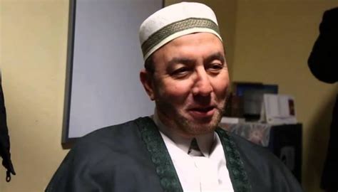 حكم تحدث الزوجة بما يقع بينها وبين زوجها في الفراش. منع "جبريل" من السفر أثناء توجهه إلى لندن - شبكة رصد الإخبارية