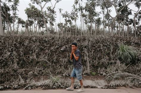 Scores Dead Rescuers Struggle As Guatemala Volcano Spews Hot Mud Flow