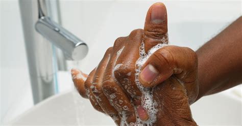 Racist Soap Dispenser Refuses To Help Dark Skinned Man Wash His Hands
