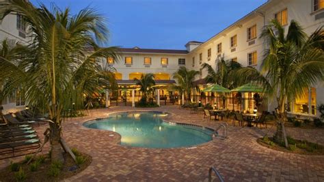 Enjoy large, spacious rooms all with private bathrooms and most have. Port St. Lucie Restaurants & Dining Guide | Pacifica Hotels