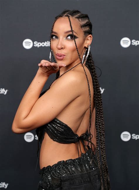 Tinashe Sexy Lingerie For Spotify Hosts Party 24 Photos