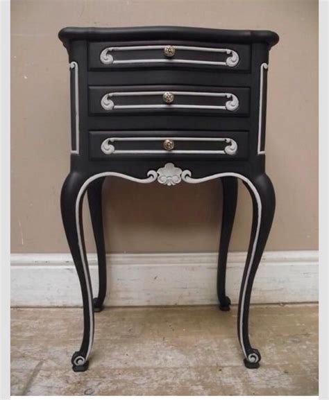 Love This With Images Black And White Furniture White Painted