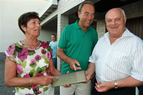 Das unternehmen gibt es seit 57 jahren. Fliesen König - 50 jähriges Jubiläum