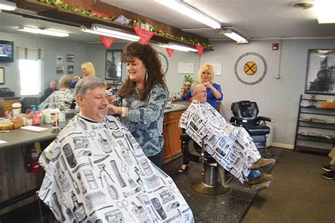 Women Enjoy The Simplicity Atmosphere Of Muskingum Barber Shop News