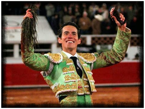Ask anything you want to learn about alejandro zendejas by getting answers on askfm. Vamos A Los Toros: Querétaro / México : Tradicional ...