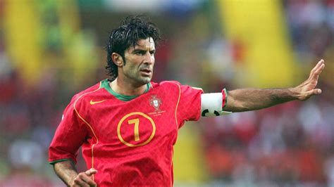 Het land haalde op het wk twee keer de halve finale, in 1966 en 2006. Greatest Portuguese Footballers of all time - News Daily