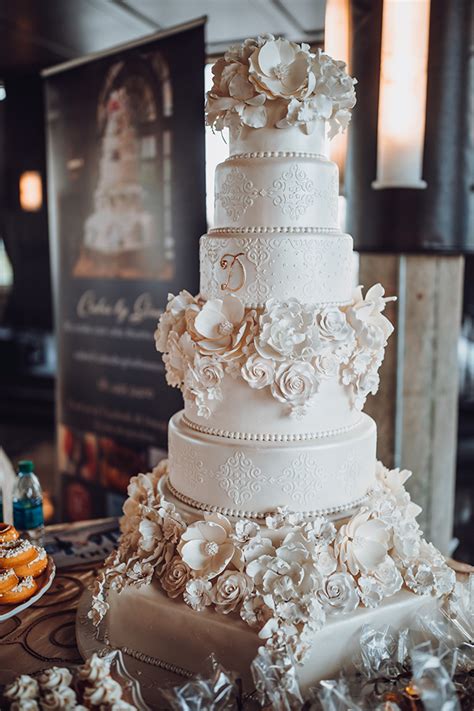 Maybe you would like to learn more about one of these? Unique Wedding Cakes: 10 of the Most Amazing Cakes We've ...