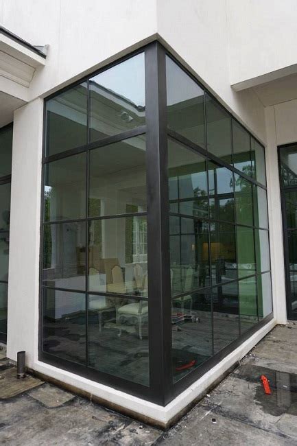 All you need to know. Eight Benefits of Replacing Old Windows in Your House
