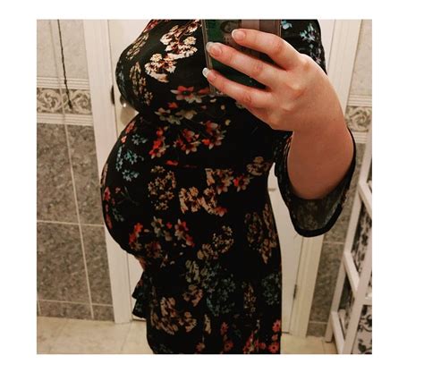 26 Weeks Pregnant Bump Babys Size At 26 Weeks Emmas Diary