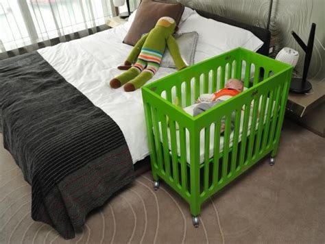 20 Cribs For Small Spaces