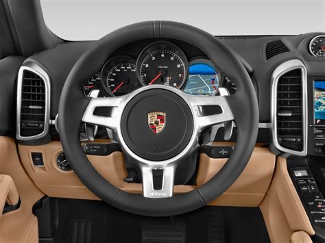 Image 2014 Porsche Cayenne Awd 4 Door Platinum Edition Steering Wheel