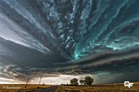 20 Incredibly Shocking Cloud Formations Across The World