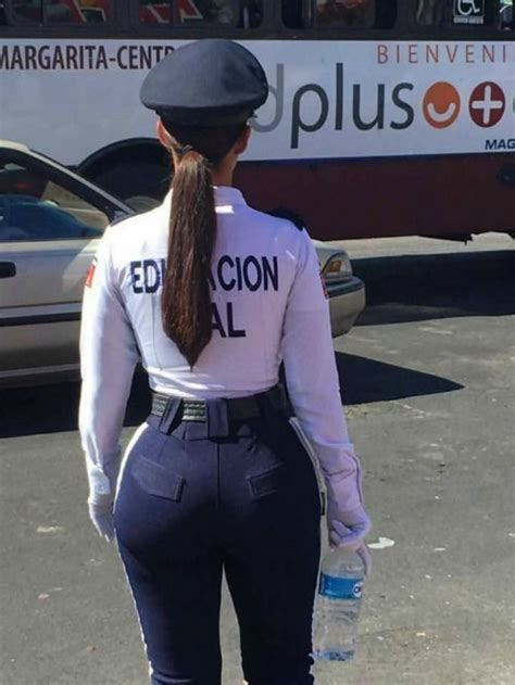 ¿conoces A La Mujer Policía Más Bella De México
