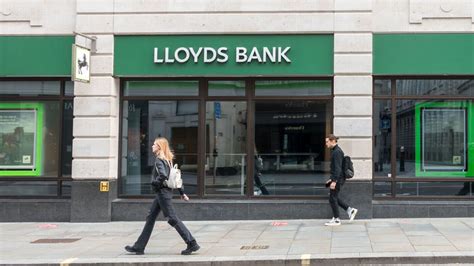 Warning Issued To 10 Million Lloyds And Halifax Customers Over Change