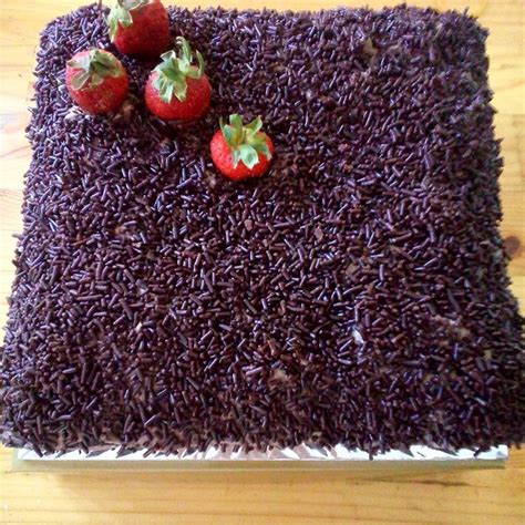 Kamu bisa cek resep dan cara membuat brownies kukus coklat di sini. Cara Membuat Kue Tart Kukus Rasa Coklat | Resep Bunda Rumahan