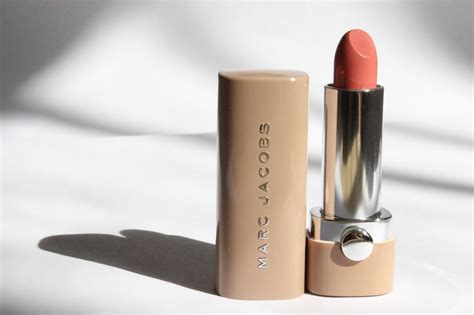 Marc Jacobs New Nudes Sheer Lip Gel Understudy A Babe Pop Of Coral