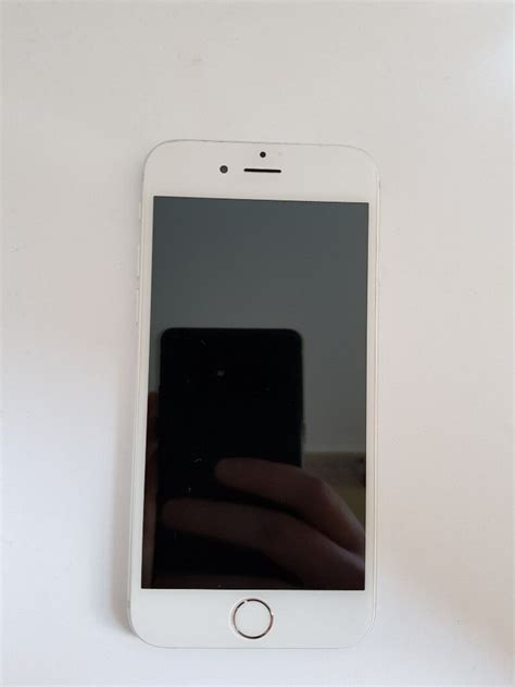 Apple Iphone 6 16gb White Unlocked Great Condition In Southsea