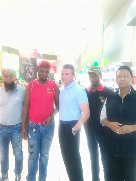 Xola mdingi 64.983 views1 year ago. @effjoburg on Twitter: "We met management of Food Lovers ...