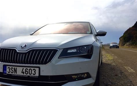 Die stufe euro v wird mit einer abgasnachbehandlung für die stickstoffoxidemission realisiert. Ab Modelljahr 2016: Alle Modelle erfüllen die Euro 6 Norm