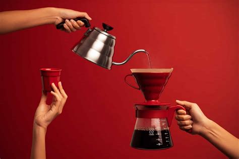 How To Use A Pour Over Coffee Maker The Beginner’s Guide Cc