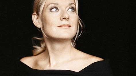 Magdalena kožená (esquerra) amb jonas kaufmann en una representació de carmen al festival de salzburg de 2012. Magdalena Kožená zazpívá v Rudolfinu pro dobrou věc. Na ...