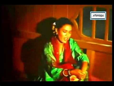 P.ramlee/jamil sulong konsert live one night only @ istana. OST Hang Tuah 1956 - Berkorban Apa Saja 2 - Lena - YouTube