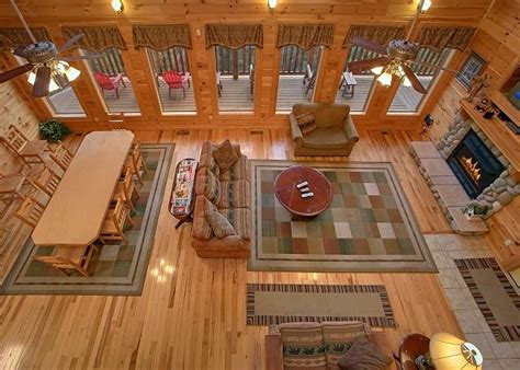 The hotel was very bright and very clean, all the staff were very friendly and helpful. Gatlinburg log cabin with 5 bedrooms | FlipKey