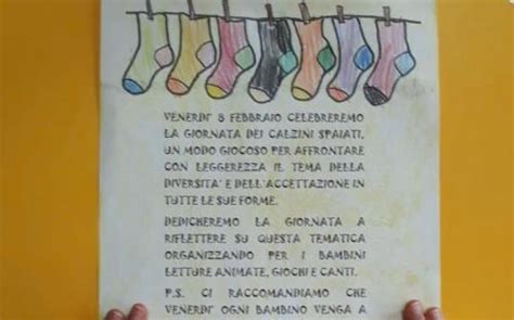 Una delle iniziative previste per la giornata della sindrome di down del 21 marzo è quella, appunto, di far indossare ad adulti e bambini calzini osservando una foto colorata del corredo cromosomico specifico della sindrome, si parla spesso anche della giornata mondiale dei calzini spaiati, che. Giornata dei calzini spaiati | Istituto Comprensivo ...
