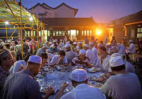 The ramadan bazaars are known malaysia is one of the most fascinating countries in southeast asia, and many of the experiences will last you a lifetime. Ramadan In Malaysia - Hello Doktor